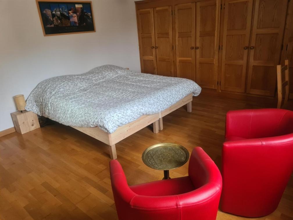 Bed and Breakfast La Parenthese Des Collines Saint-Donat-sur-lʼHerbasse Exterior foto